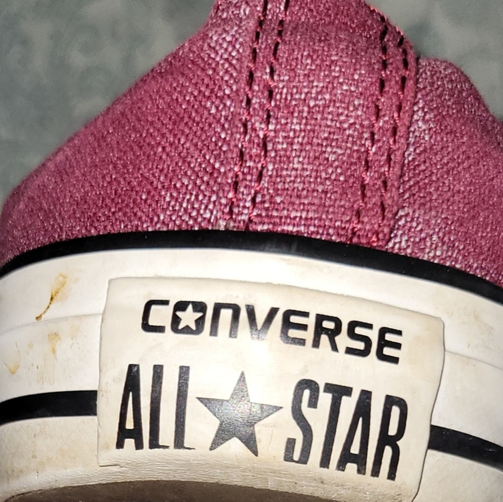 Red converse